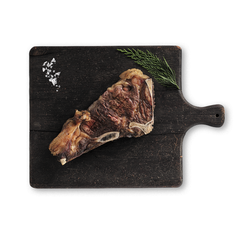 Working cow sirloin on the... 2